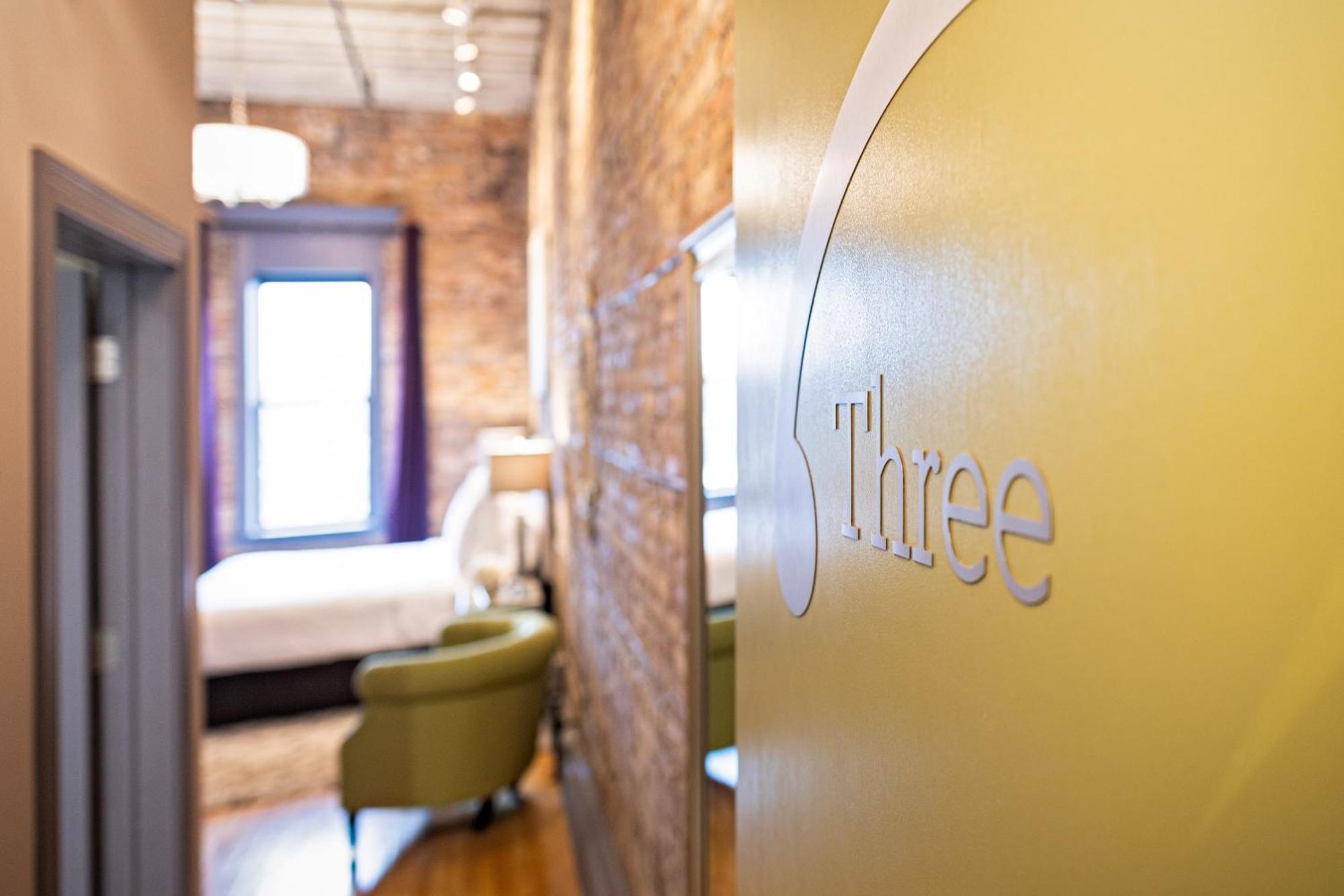 Hip Urban Loft - Small Town Charm -124 Lofts #3 West Dundee Exterior foto